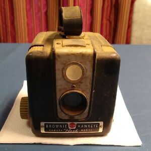 Vintage Hawkeye Black 620 film Camera